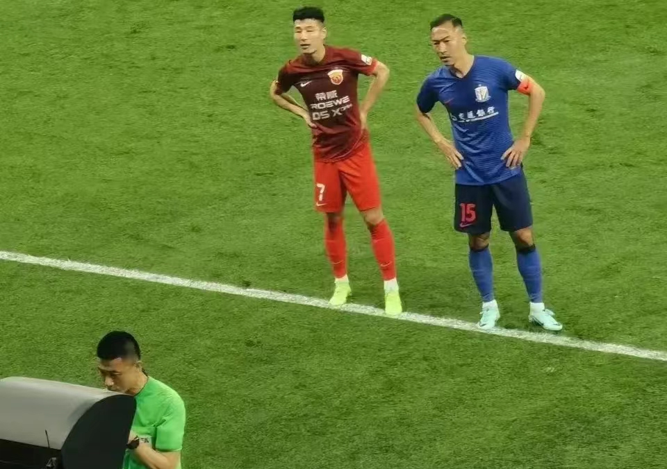 沪上德比：上港客场大胜申花！