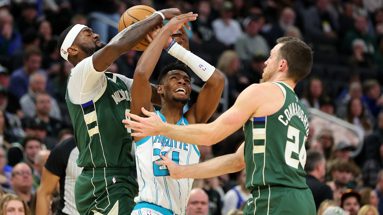 黄蜂翻盘法国男篮，利拉德高光表现的简单介绍