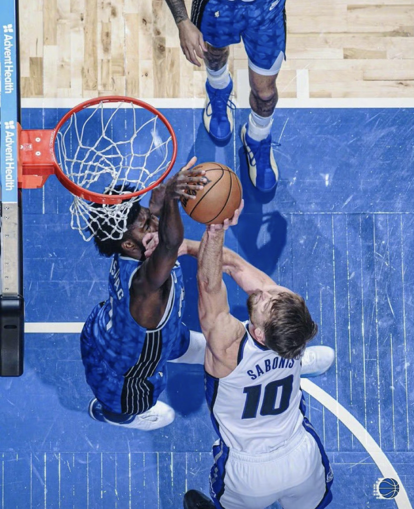 关于快船队大胜魔术，东部拉杆落后仅一步的信息