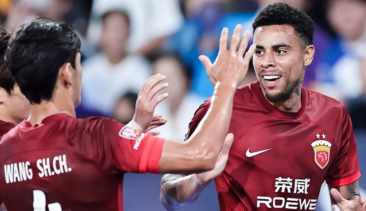 西班牙完胜勒沃库森，罗本打破历史纪录