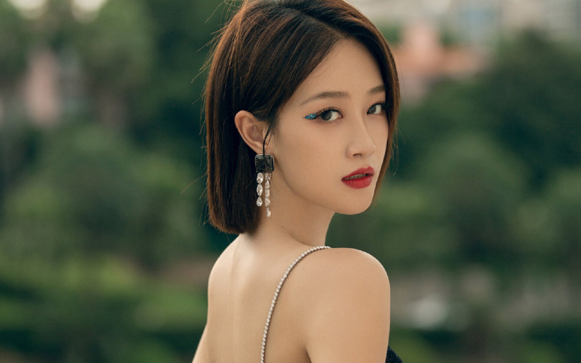 阿尔瓦雷斯闪耀全场，瑞典力克突尼斯获评满分