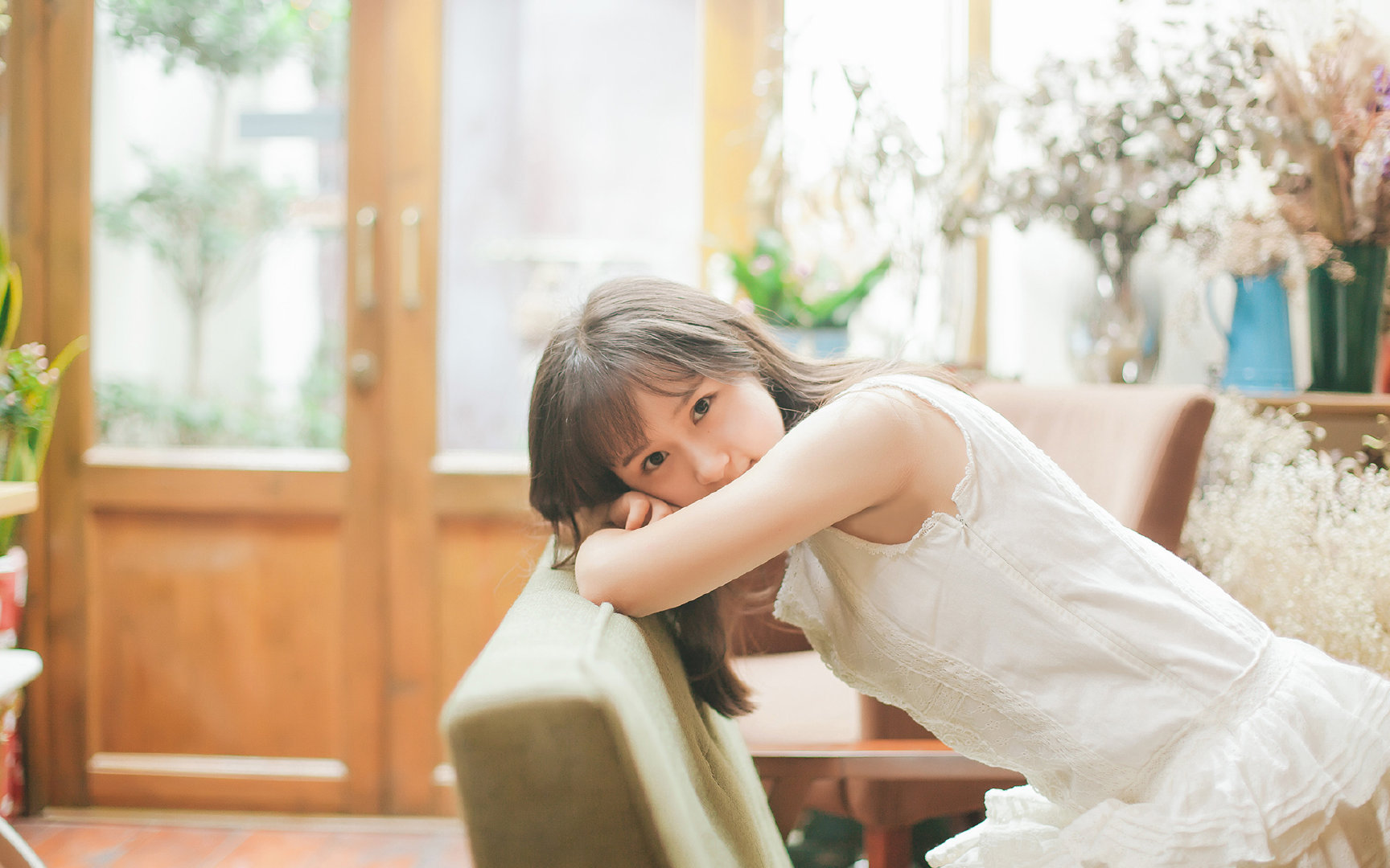 欧冠淘汰赛焦点战,里昂强势收割波兰黑马,晋级之路再进一步