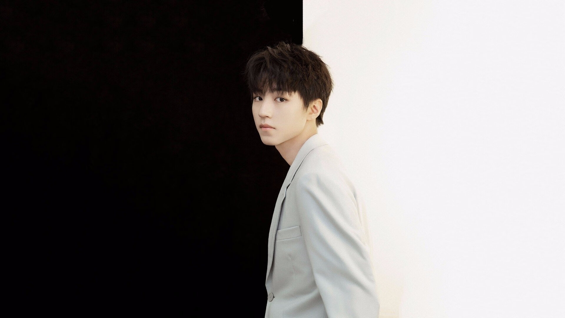 萨卡独舞映照三狮军团黄昏，卡塔尔的沙漠风暴如何冲垮英格兰足球的骄傲