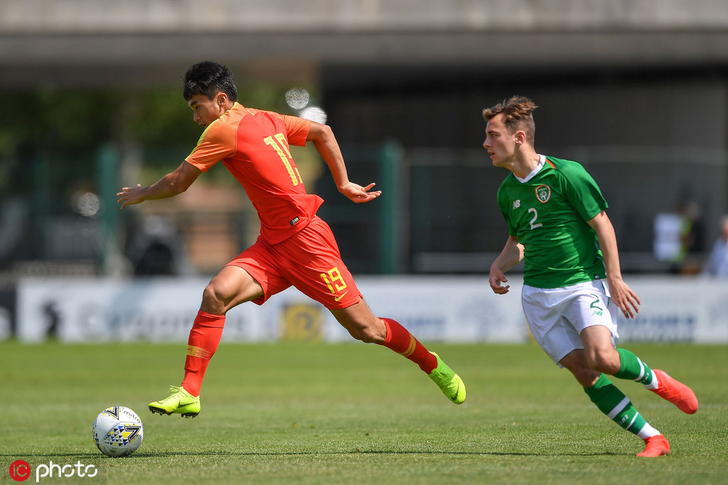 中国关键战突围爱尔兰，托尼成为关键先生