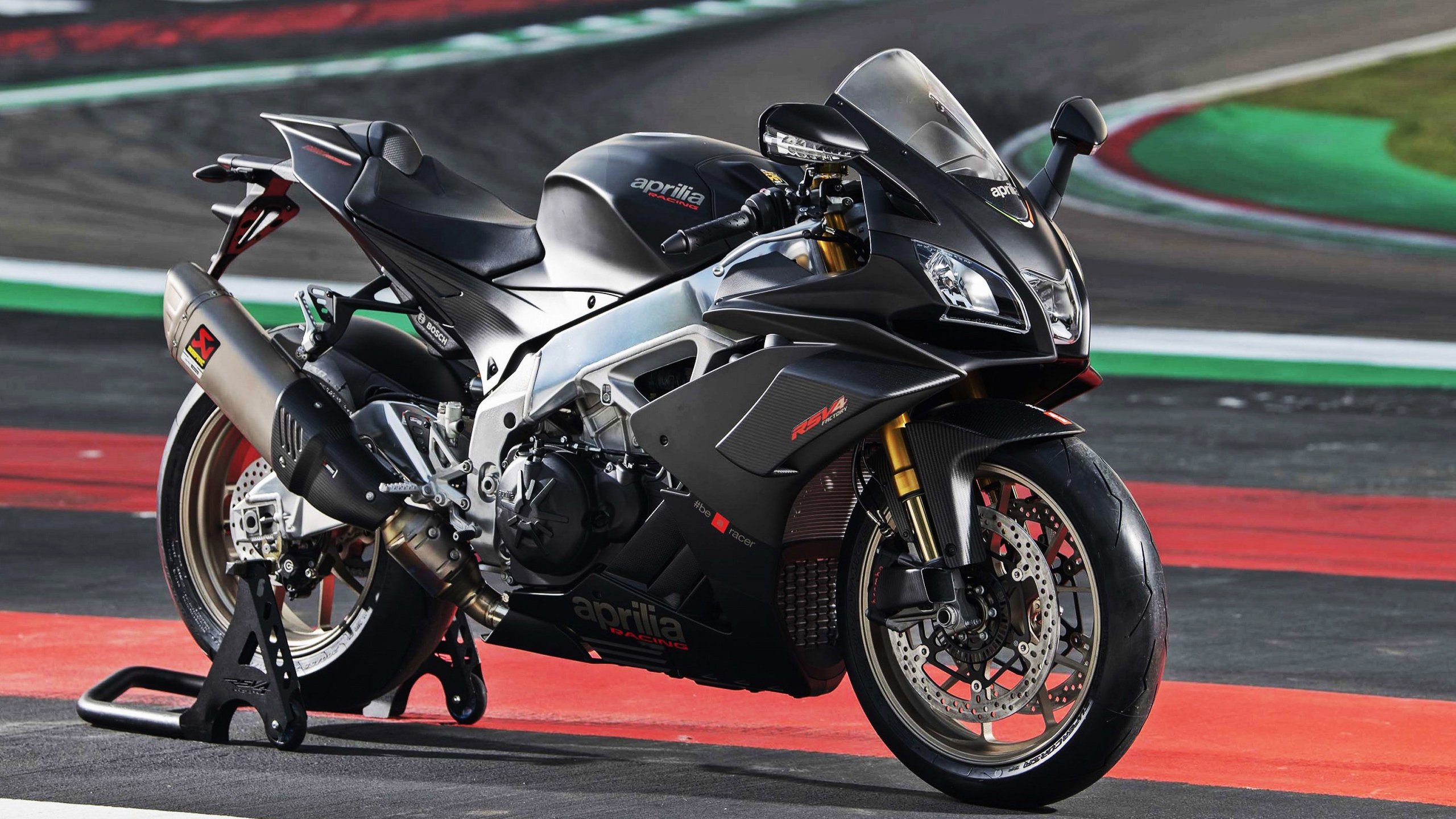 跨越球场的密码,欧冠决赛与新疆队锁死魔术的防守哲学